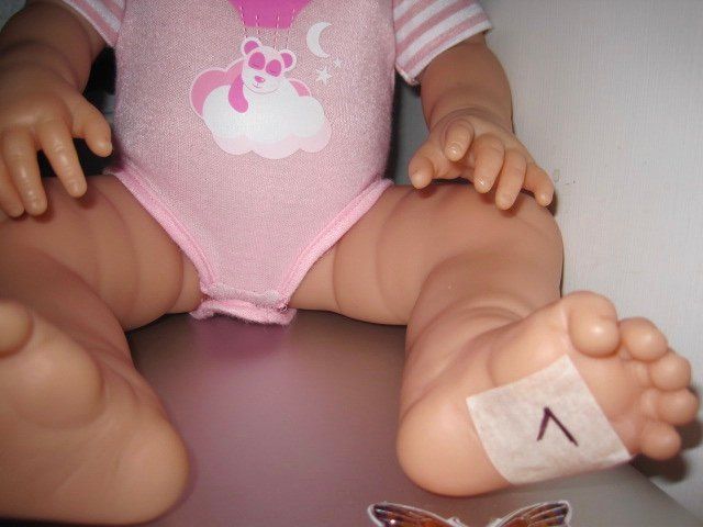 Bambole: POUPEE .BEBE . N' 7 – Usato da Murten venduto da Selliot 3