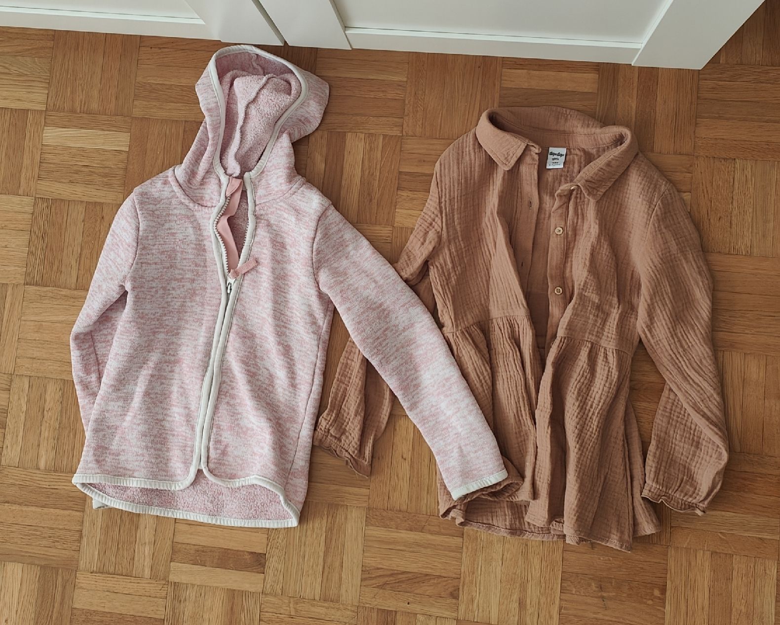 Lotti & Set di vestiti: Kleiderpaket Mädchen Grösse 122 Herbst / Winter – Usato da Jona venduto da Verolicious 3
