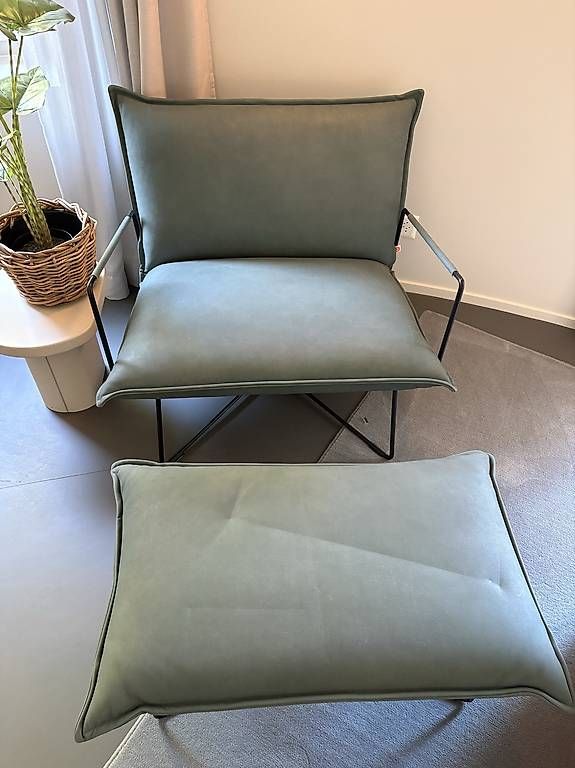 Poltrone: Ledersessel und Hocker Jess Design – Usato da Unterägeri venduto da mar_96hk 2