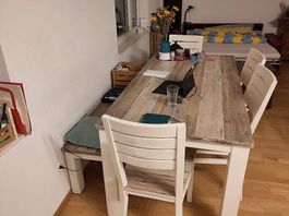 Esstisch mit 4 Stühlen und 1 Sitzbank