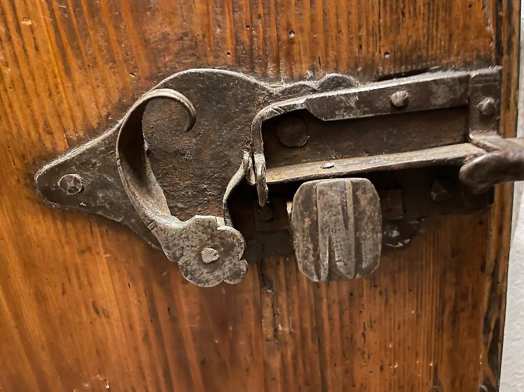 Armadi: Armoire peinte XVIII ème Suisse – Usato da Aigle venduto da Laurent1188 4