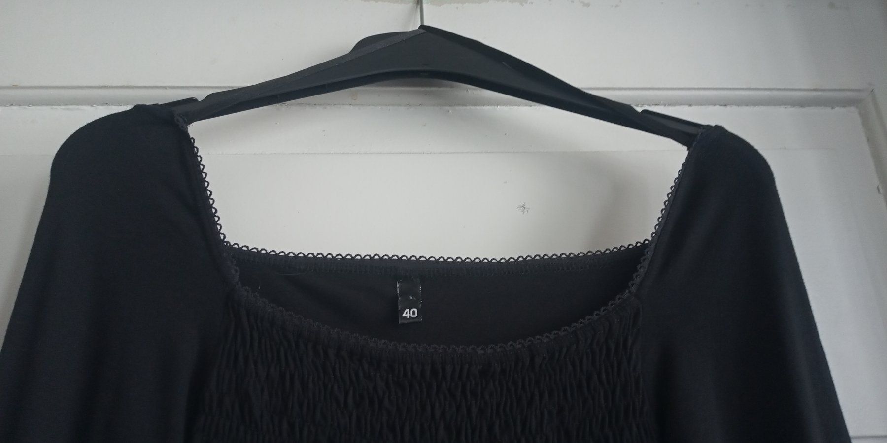 H&M T-shirt: NEU H&M Divided Jersey Langarm Shirt gerafft 40 – Nuovo (secondo la descrizione) da St. Gallen venduto da Hereplaysmusic