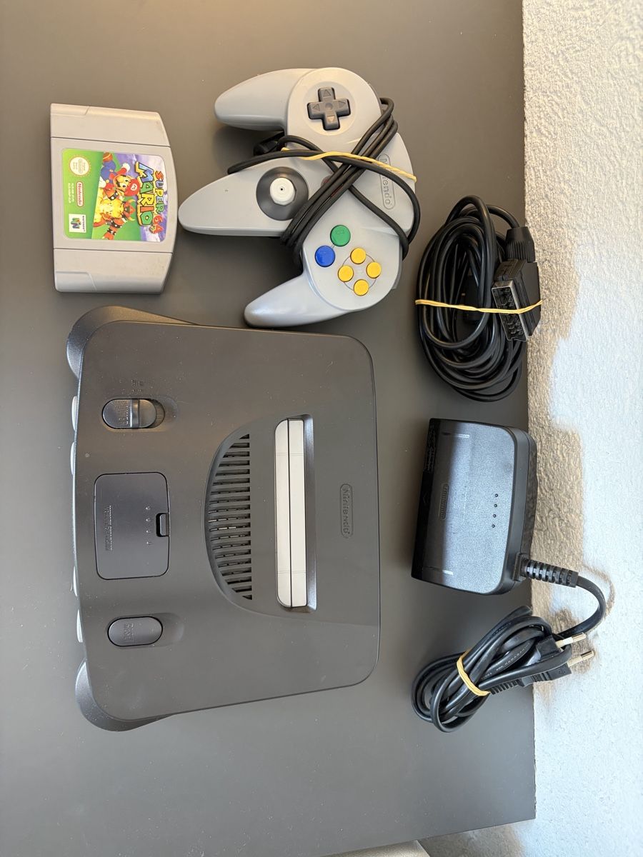 Nintendo Console: Nintendo 64 + Super Mario 64 + Controller – Usato da Moudon venduto da AndreSR89 1