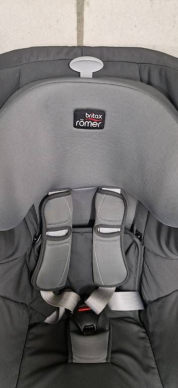 Britax Römer Seggiolini per auto: Kindersitz Britax Römer King 2 – Usato da Egolzwil venduto da steigema 1