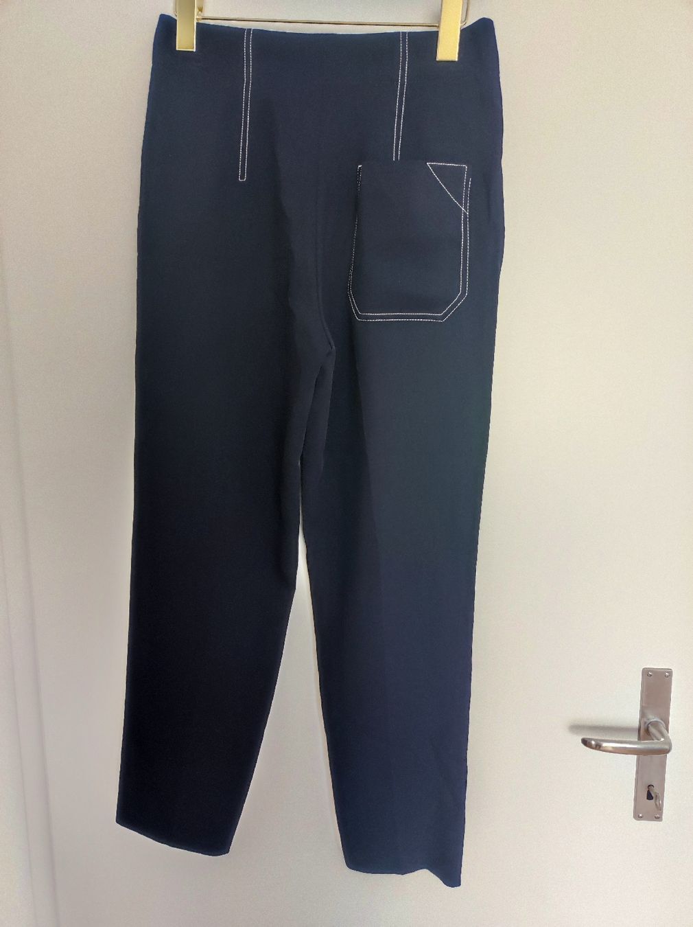 Celine Pantaloni: Céline Hose dunkelblau – Usato da Winterthur venduto da rmngiulia 2