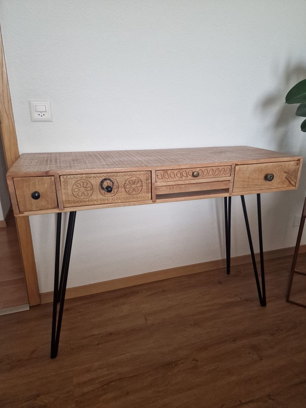 Micasa Schreibtische: Bürotisch – Gebraucht aus Oberwil-Lieli von Pumperniggel87