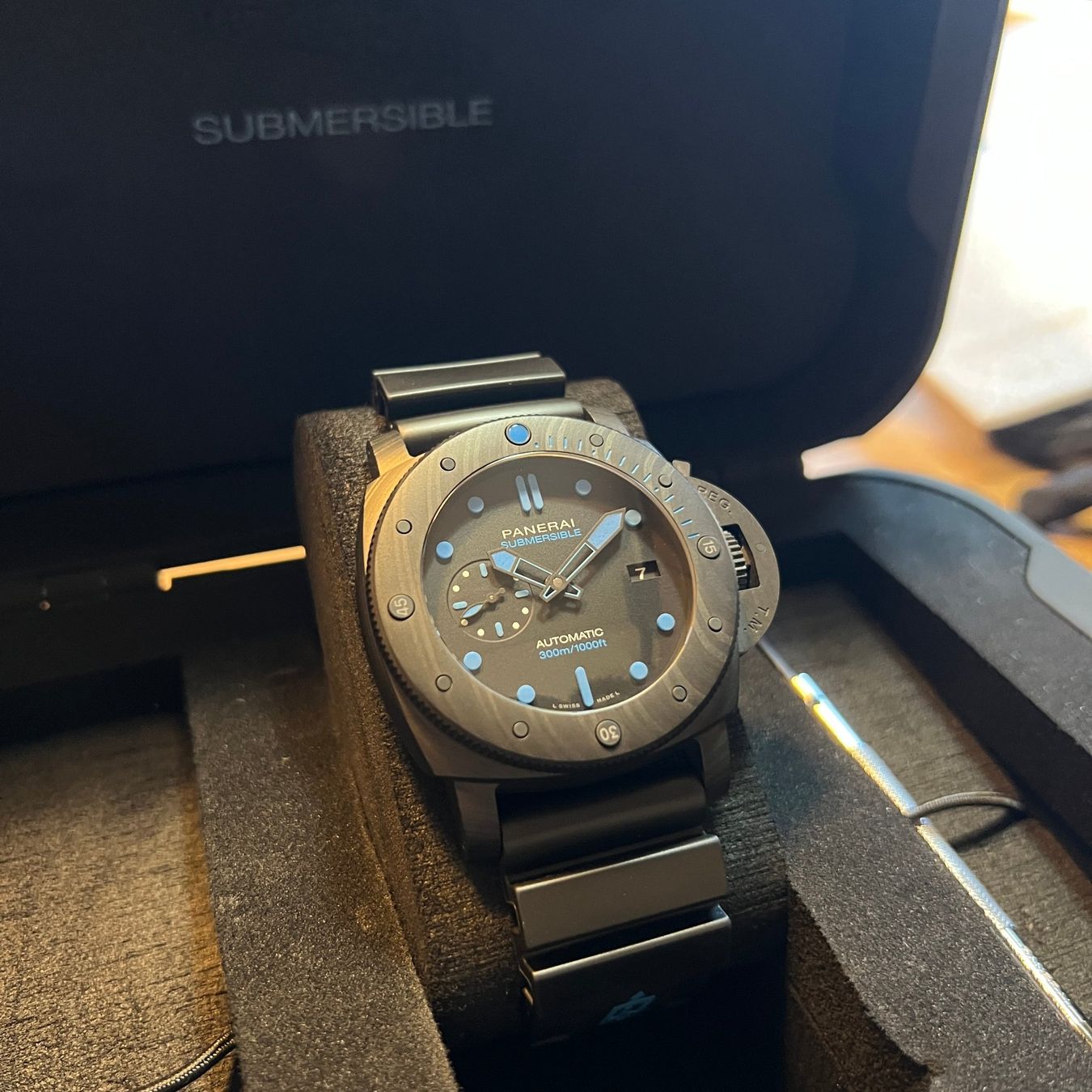 Panerai Montres: FLASH SALE Panerai Submersible Carbotech Full Set PAM01616 – D'occasion à Carouge GE par Watchaser 1