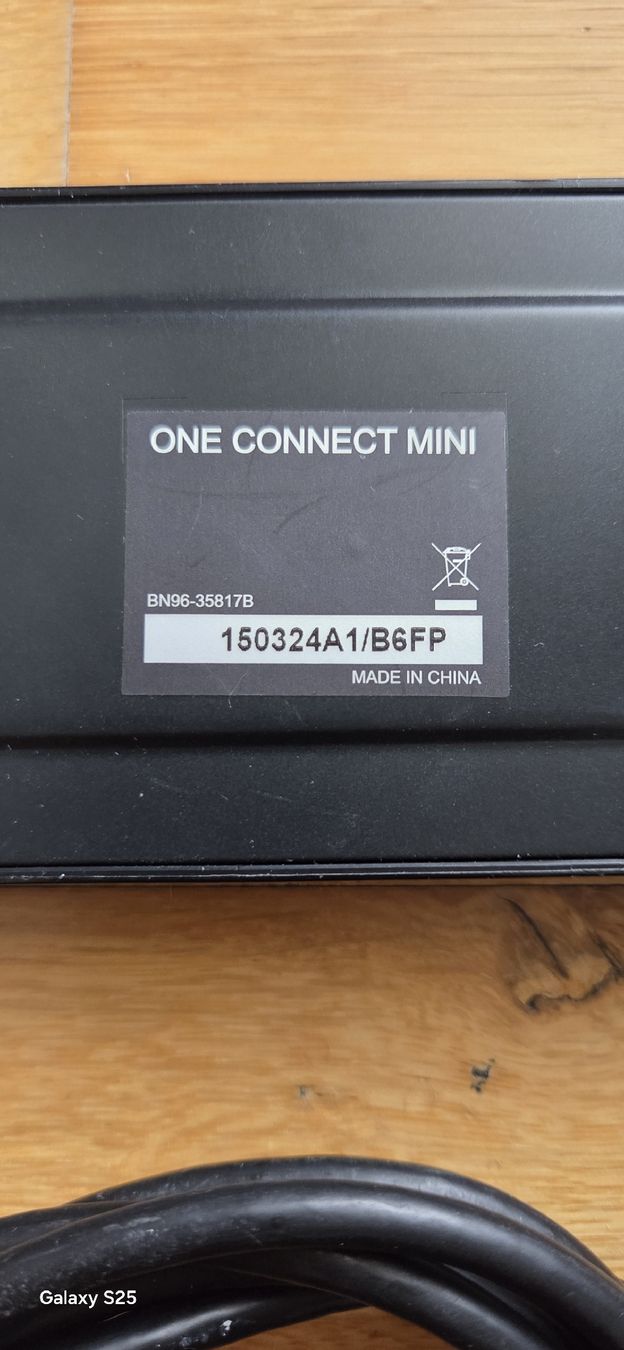 Samsung Adaptateurs: One Connect mini Samsung  – D'occasion à Yverdon les bains par Carmelo85 1