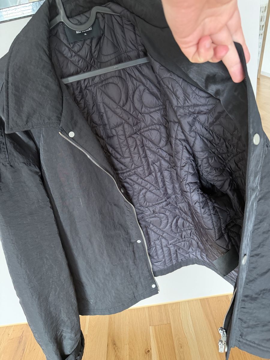 Represent Jacken: SCHWARZE REPRESENT JACKE – Gebraucht aus Wohlen AG von dan_hk69 2