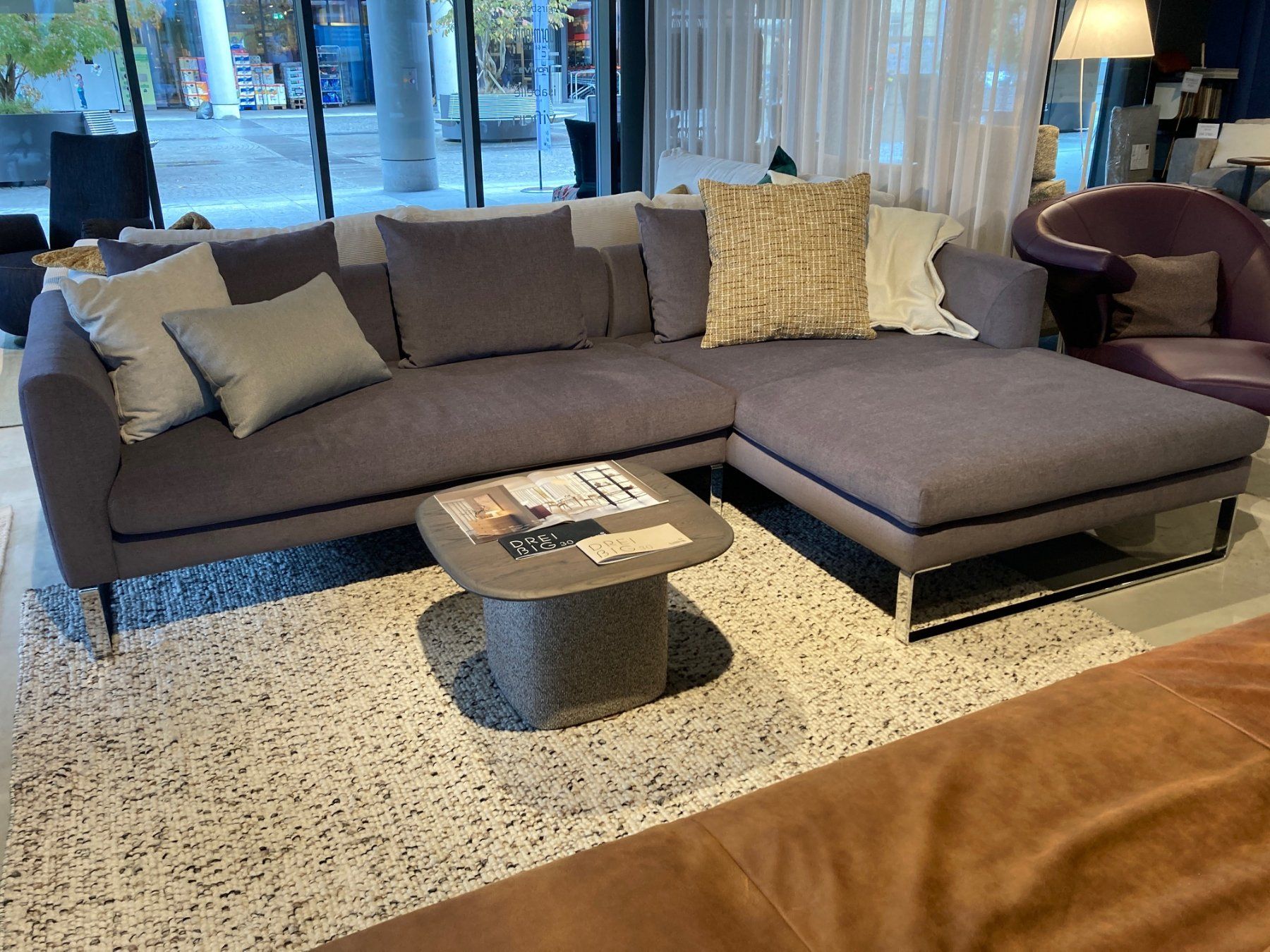 Sofas: Oskar Ecksofa 285x180, Anthrazit, Fleckschutz, Ausstellung – Neuf (Voir description) à St. Gallen par Wohngut-Heule 1