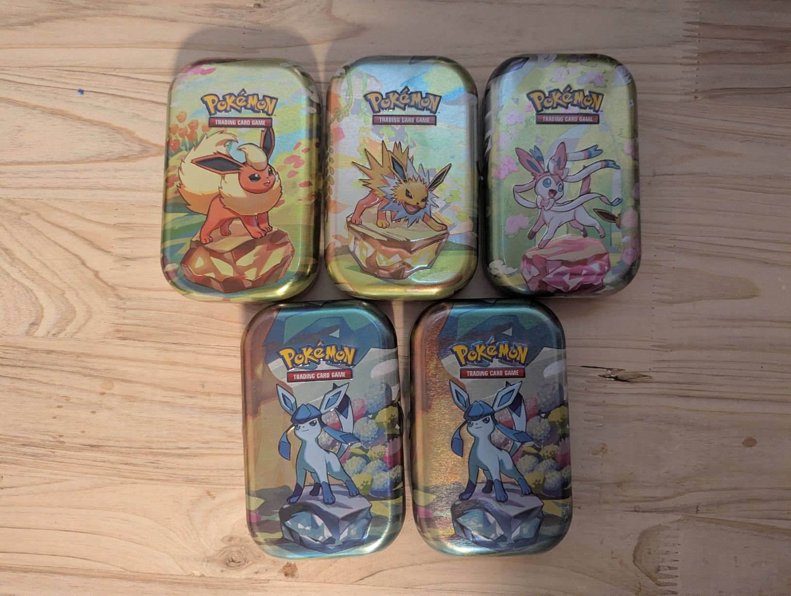 Pokémon Carte collezionabili: 5 leere Pokémon Mini Tins – Prismatic Evolution – Usato da Baden venduto da pla_8vlc