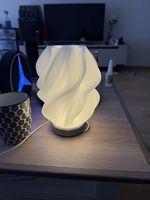 Moderne 3D LED Tischlampe USB  Warmes Licht