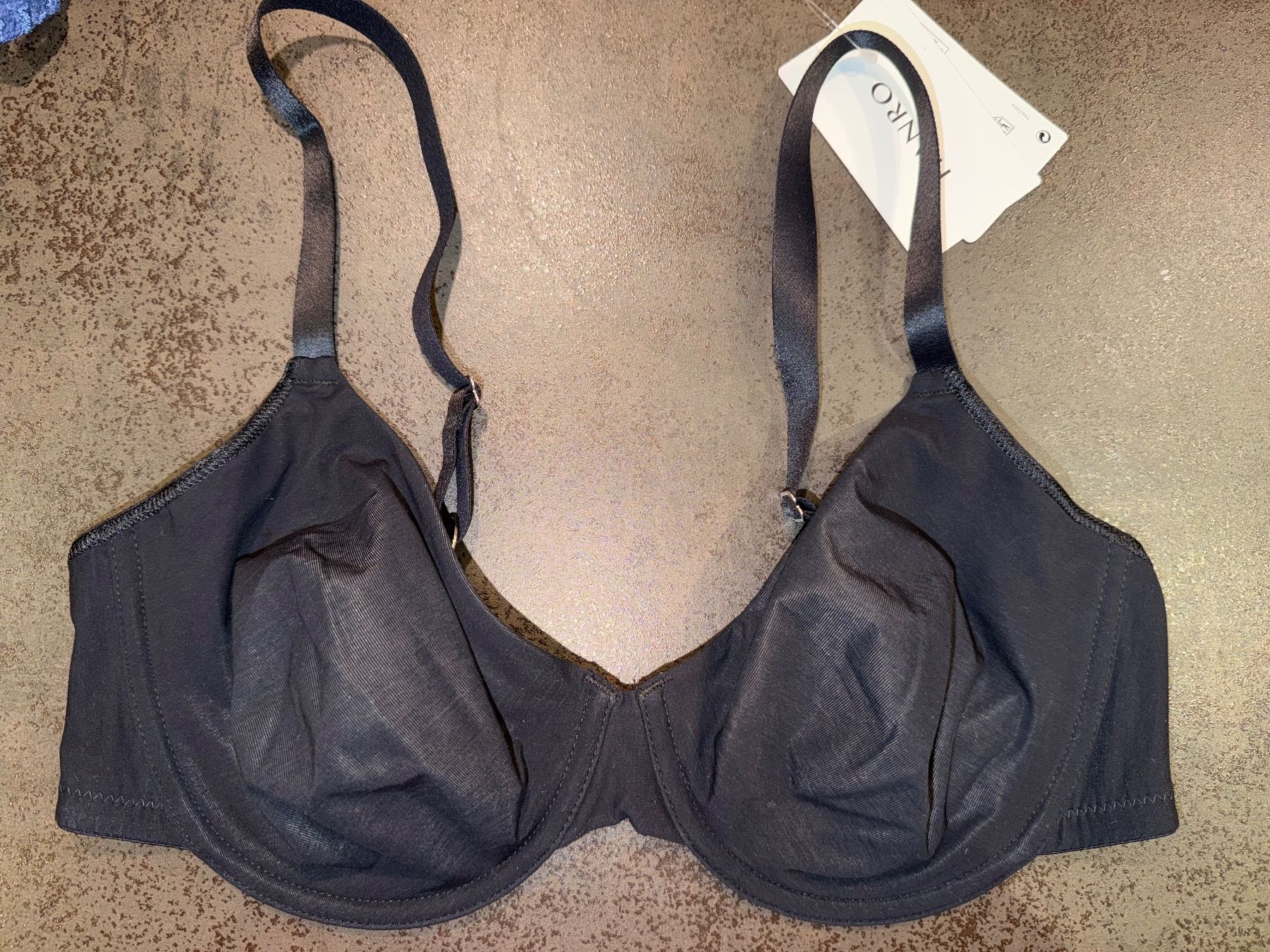 Hanro Altra biancheria intima: BH HANRO 85C neu – Nuovo (secondo la descrizione) da Dornach venduto da samuti