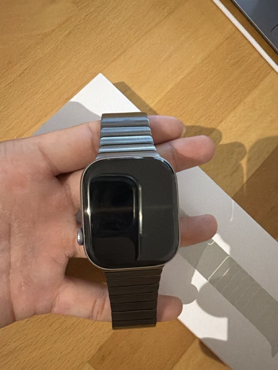 Armbänder & -reifen: Titan Armband von Apple – Neu und originalverpackt aus Lausen von wil_25m7 1