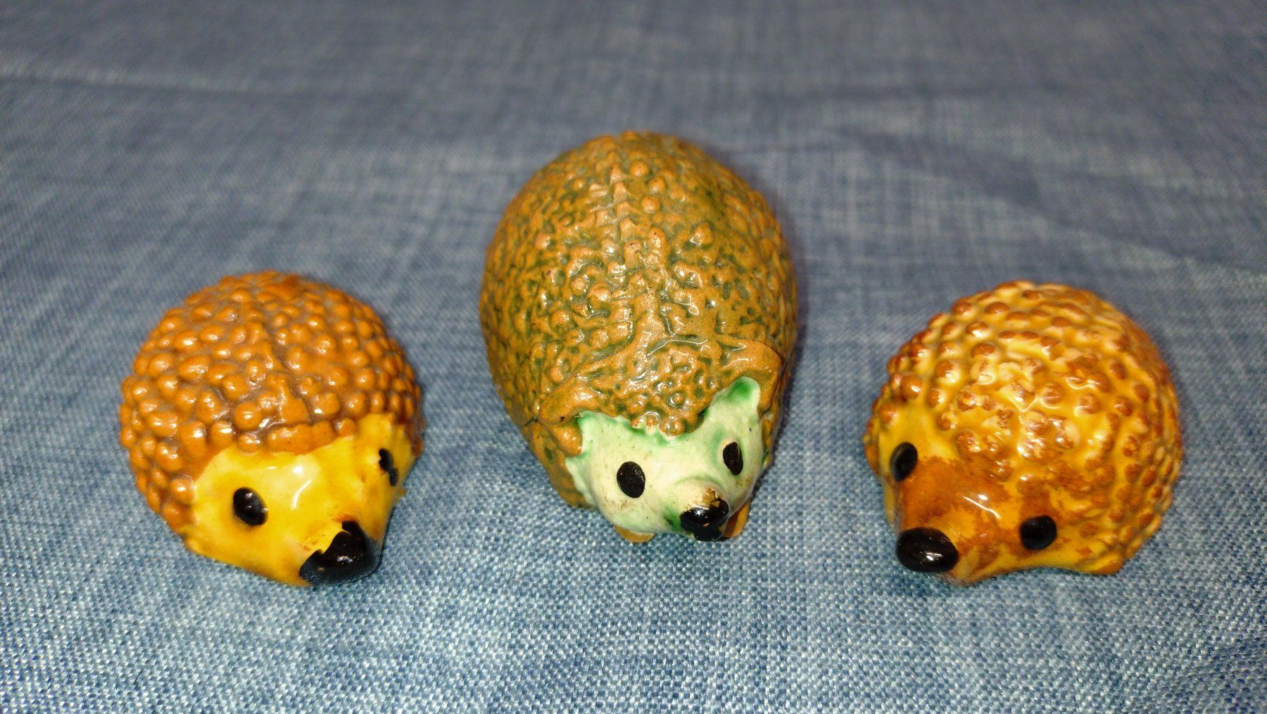 Tutte le decorazioni: 3er Set Igel aus Keramik – Nuovo (secondo la descrizione) da Diessbach b. Büren venduto da Crocharry