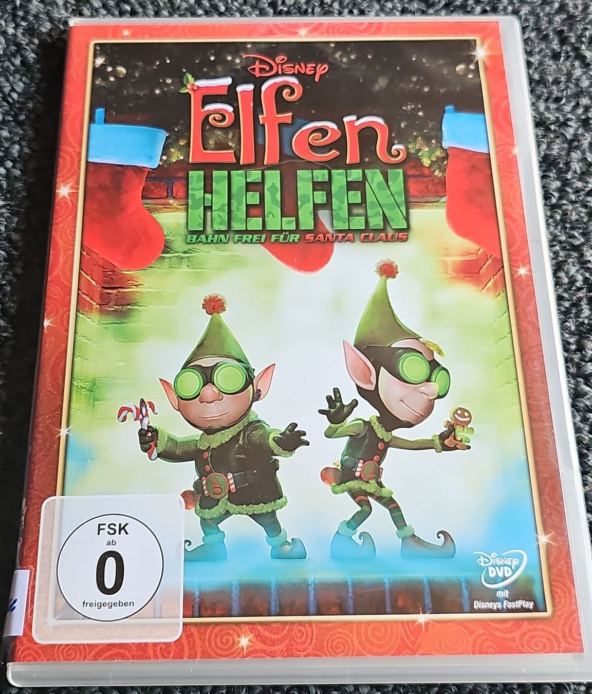 Tutti i DVDs: DVD Elfen helfen (20266) – Usato da Ruswil venduto da jan_bxl5