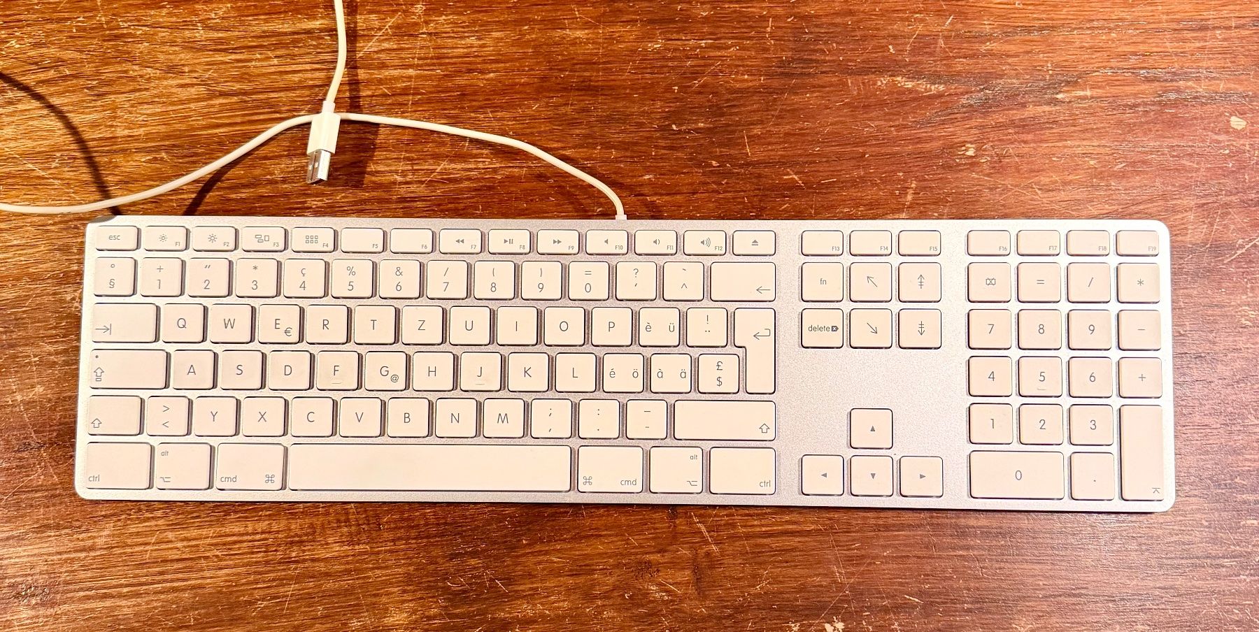 Apple Claviers: Tastatur Apple – D'occasion à Wettingen par Leila030