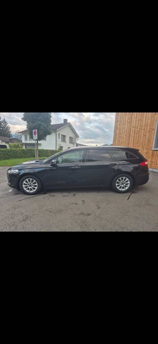 Ford Autos: FORD Mondeo 2.0 EcoBoost SCTi Titanium Automatic – D'occasion à Sevelen par Cano240620 4