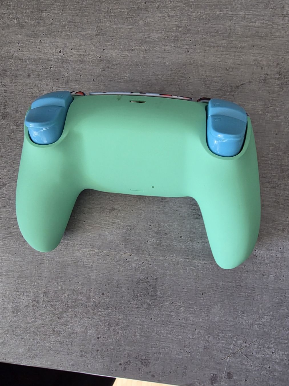 Sony Controller: Playstation 5 Controller mit exklusiver Air Max Design! Top – Nuovo (secondo la descrizione) da Sargans venduto da ver_ncy5 5