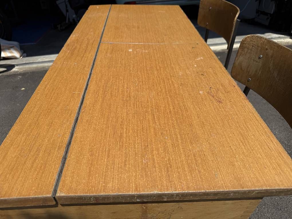 Schreibtische: Schulpult, Schreibtisch Kinder, Pult – Gebraucht aus Stäfa von mor_6xrg 3