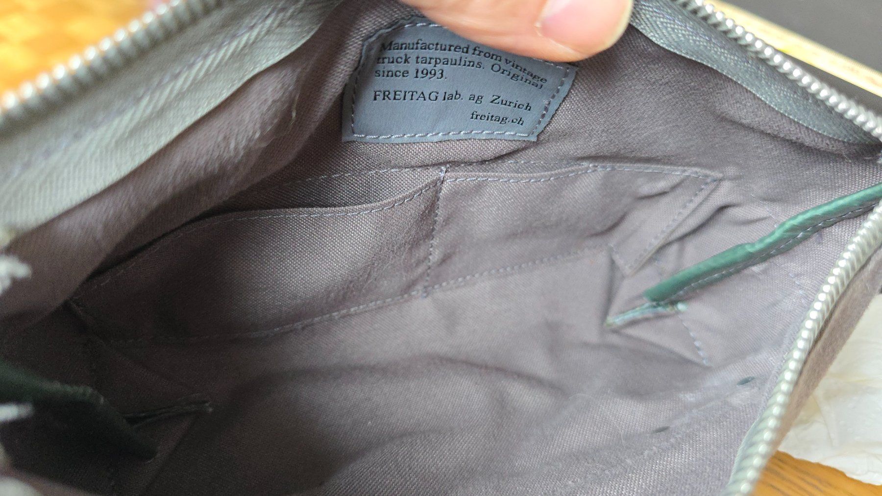 Freitag Kosmetikkoffer: Freitag Reference Line Necessaire / Pouch – Gebraucht aus Wallisellen von theblacksheep 5