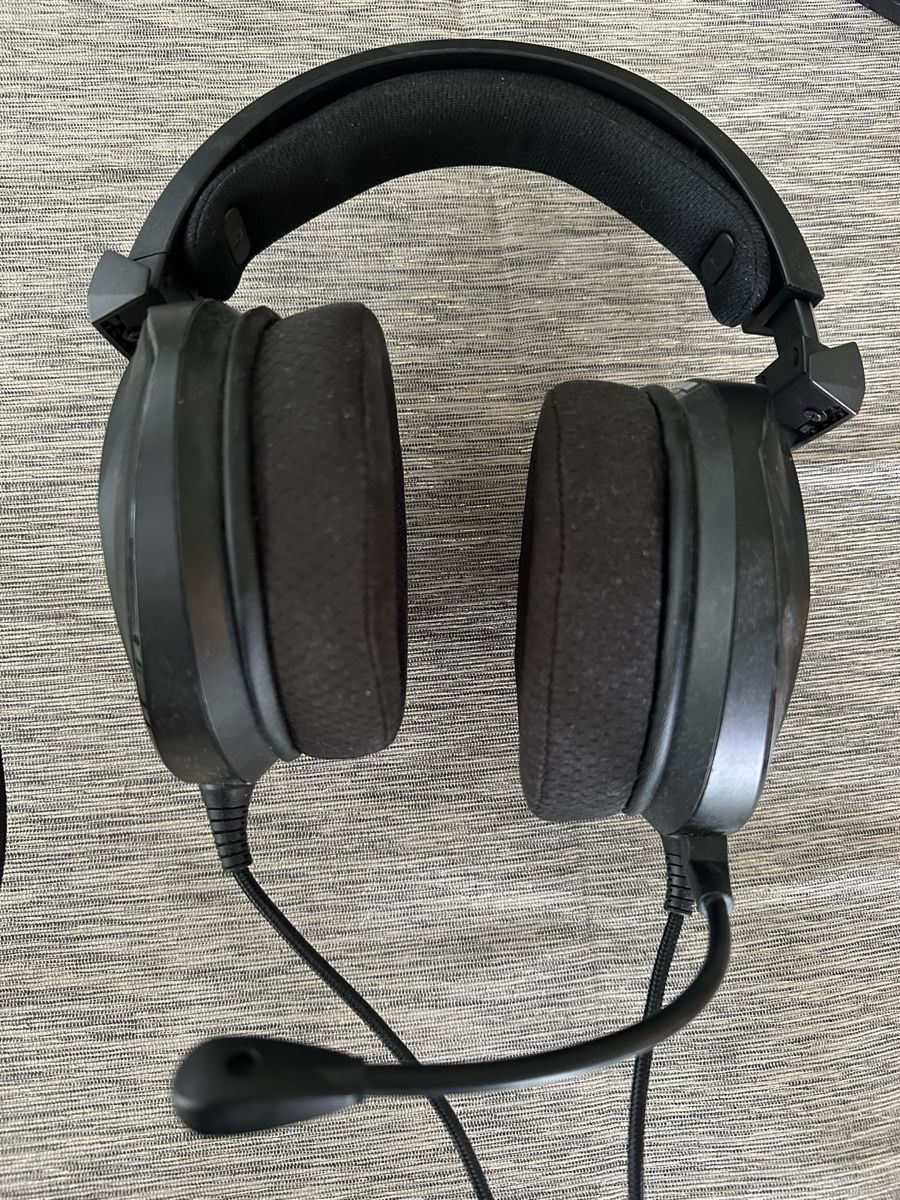 Asus Cuffie: Headset ROG (hardly used) – Usato da Grand Lancy venduto da rac_6wqz