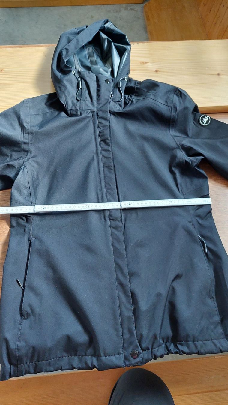 Giacche: Regenjacke – Usato da Illgau venduto da usa_c6q6 2