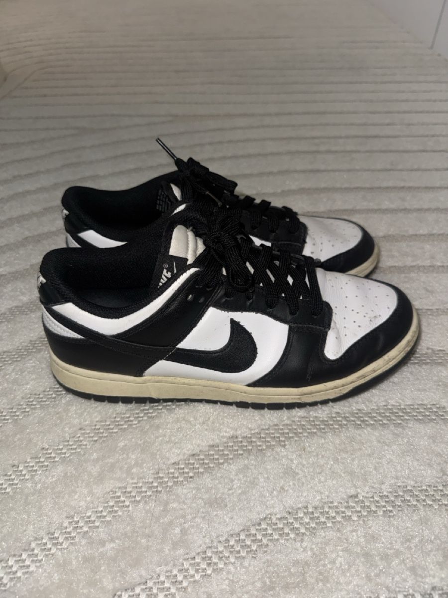 Nike Chaussures femmes: Nike Dunk Low Panda Gr. 40 – D'occasion à Meinisberg par nou_d87j 2