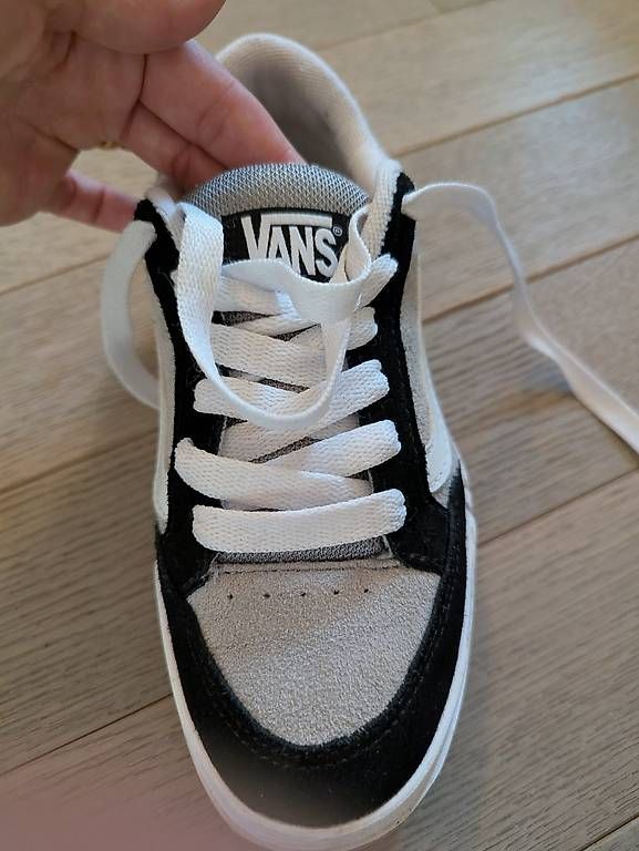 Vans Scarpe da uomo: Scarpe Vans in ottimo stato – Usato da Pregassona venduto da mik_x5y6 4