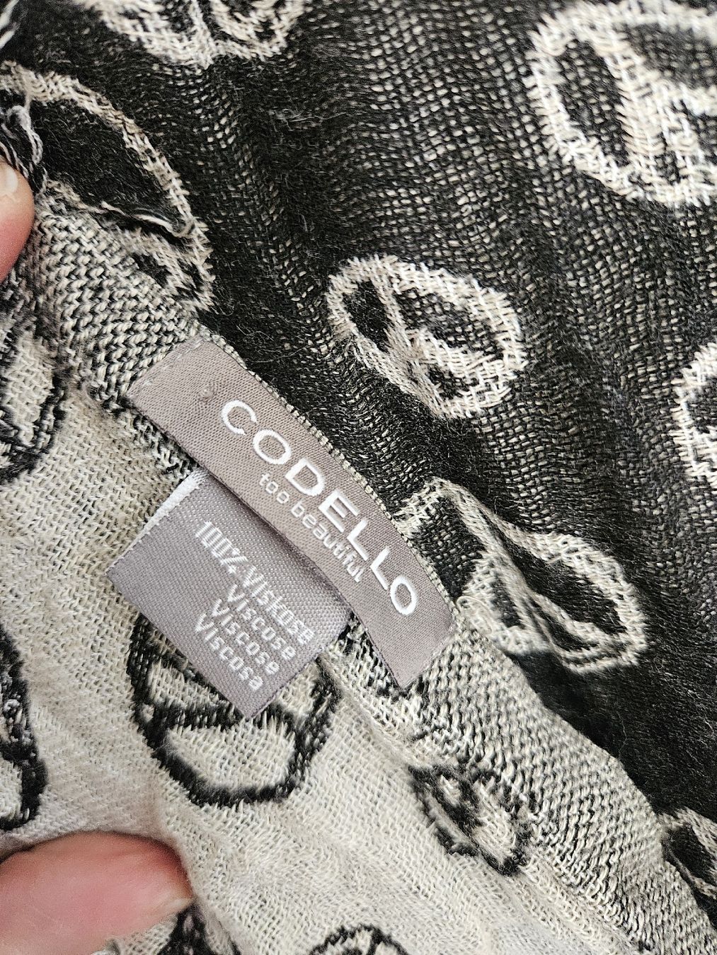 Foulard & Sciarpe: Coello Schal schwarz weiss Peace und Leopard Muster – Usato da Eschenbach SG venduto da MarThu 2