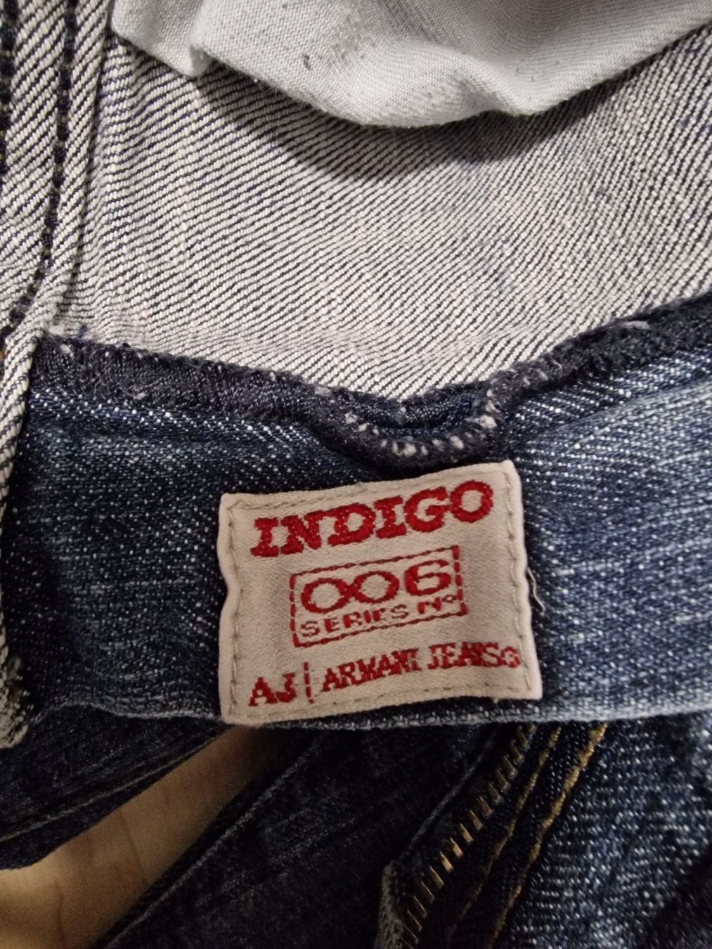 Armani Jeans: Schöne Armani Jeans Grösse 26 – Nuovo (secondo la descrizione) da Knonau venduto da nicdorf 4