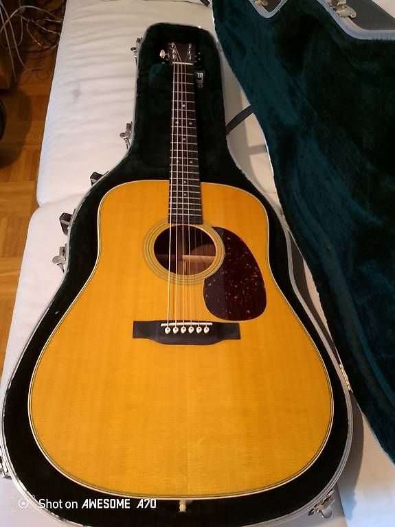 Martin & Co. Musikinstrumente: Guitare Martin d28 – Gebraucht aus Paudex von TCHAKS 4