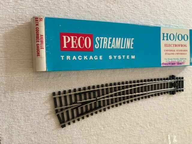 Trains électriques: Peco  Weiche SL E 87 – Neuf (Voir description) à Frenkendorf par HampeFrenk