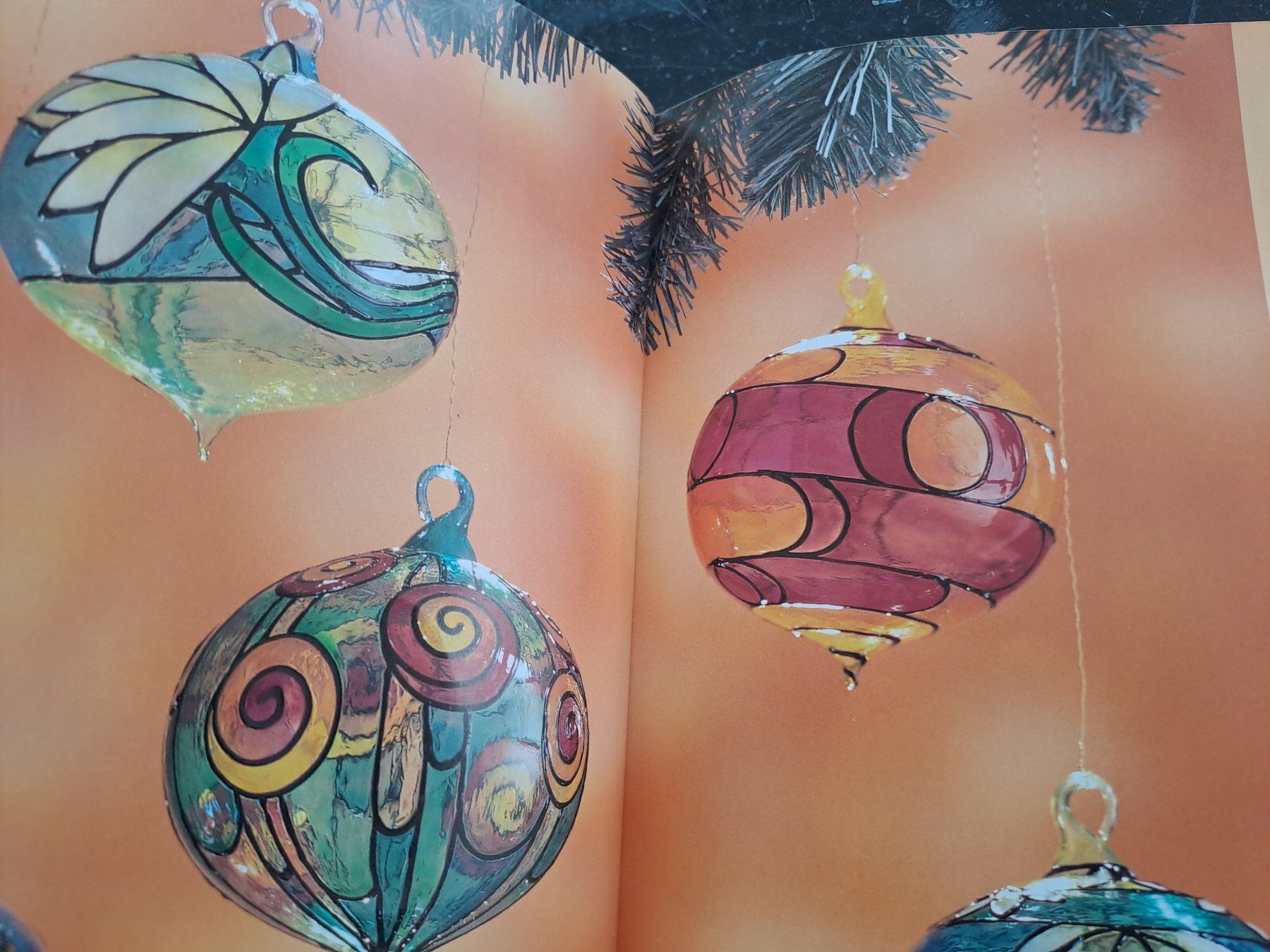 Libri: Bastelheft Window Color Weihnachtskugeln ChristophorusVerlag – Usato da Glashütten venduto da Schwebefisch 3