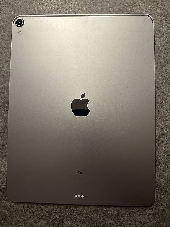Tablet PC: iPad Pro 12,9 Zoll 3. Generation 256 GB – Usato da Zürich venduto da Albansahiti 1