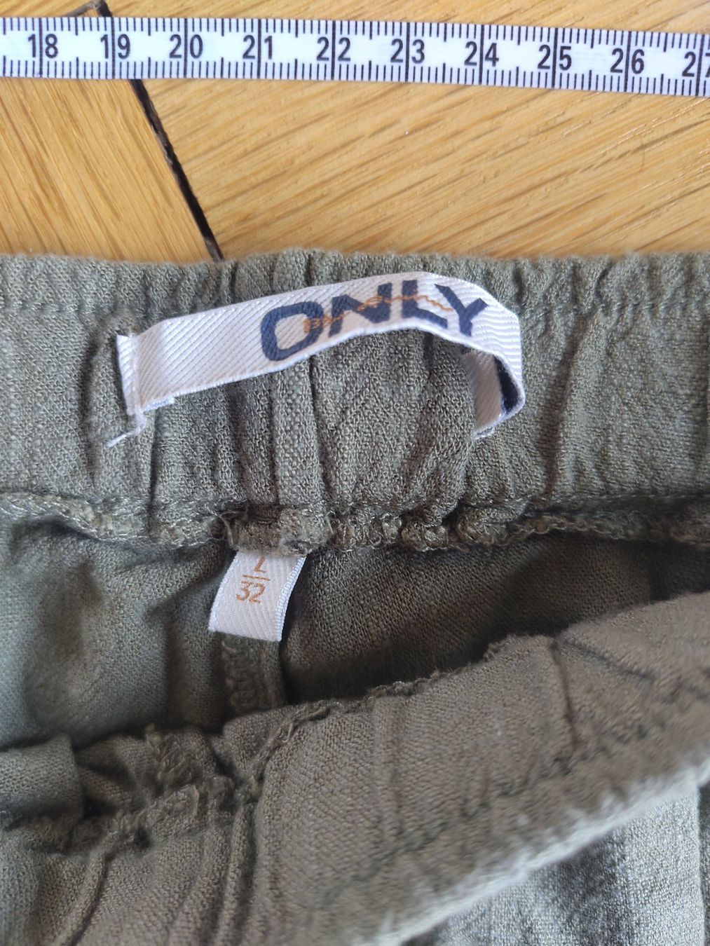 Pantaloni: Stoffhose – Usato da Bern venduto da Linii 1