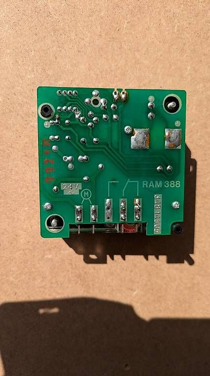 Componenti elettronici: Schaltuhr Heizung – Usato da Steinen venduto da paulo14 1