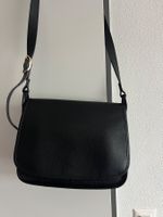 Tasche Leder schwarz, sehr guter Zustand, Marke Longchamp