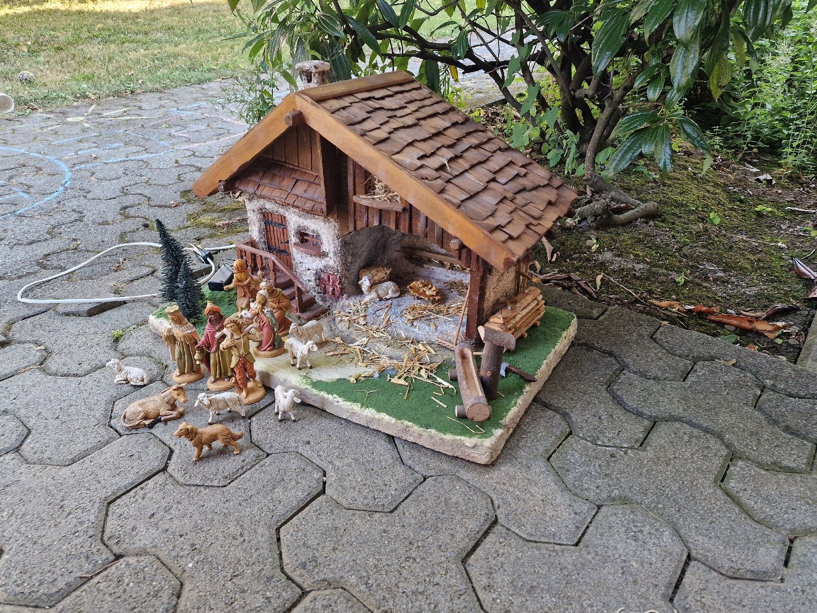 Alle Dekorationen: Weihnachtskrippe – Gebraucht aus Sachseln von Swiss-Shyros 1