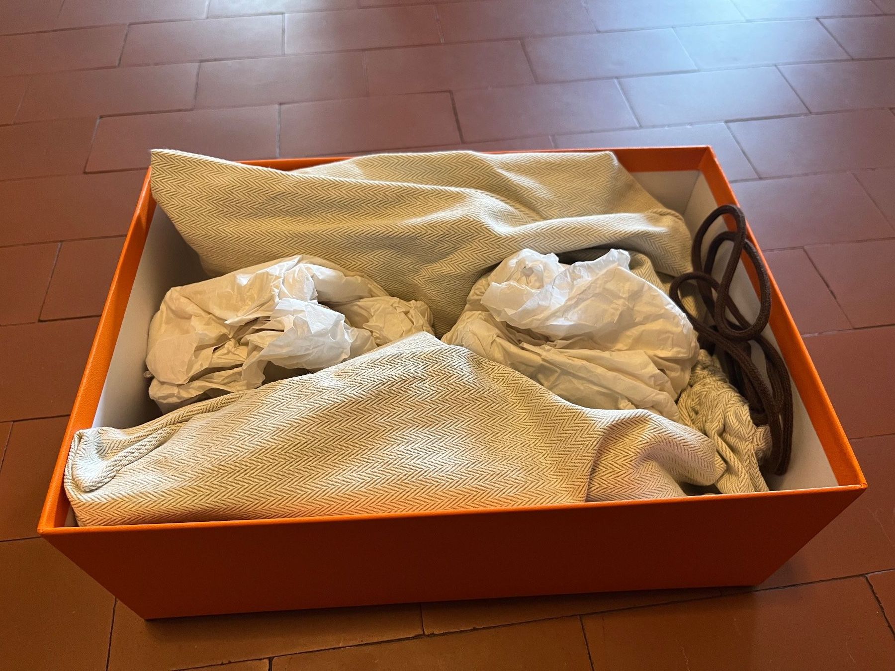 Hermès Damenschuhe: Hermès Sandalen Chypre, Schwarz, Gr. 36.5 – Neu (gemäss Beschreibung) aus Zürich von veilchen17 5