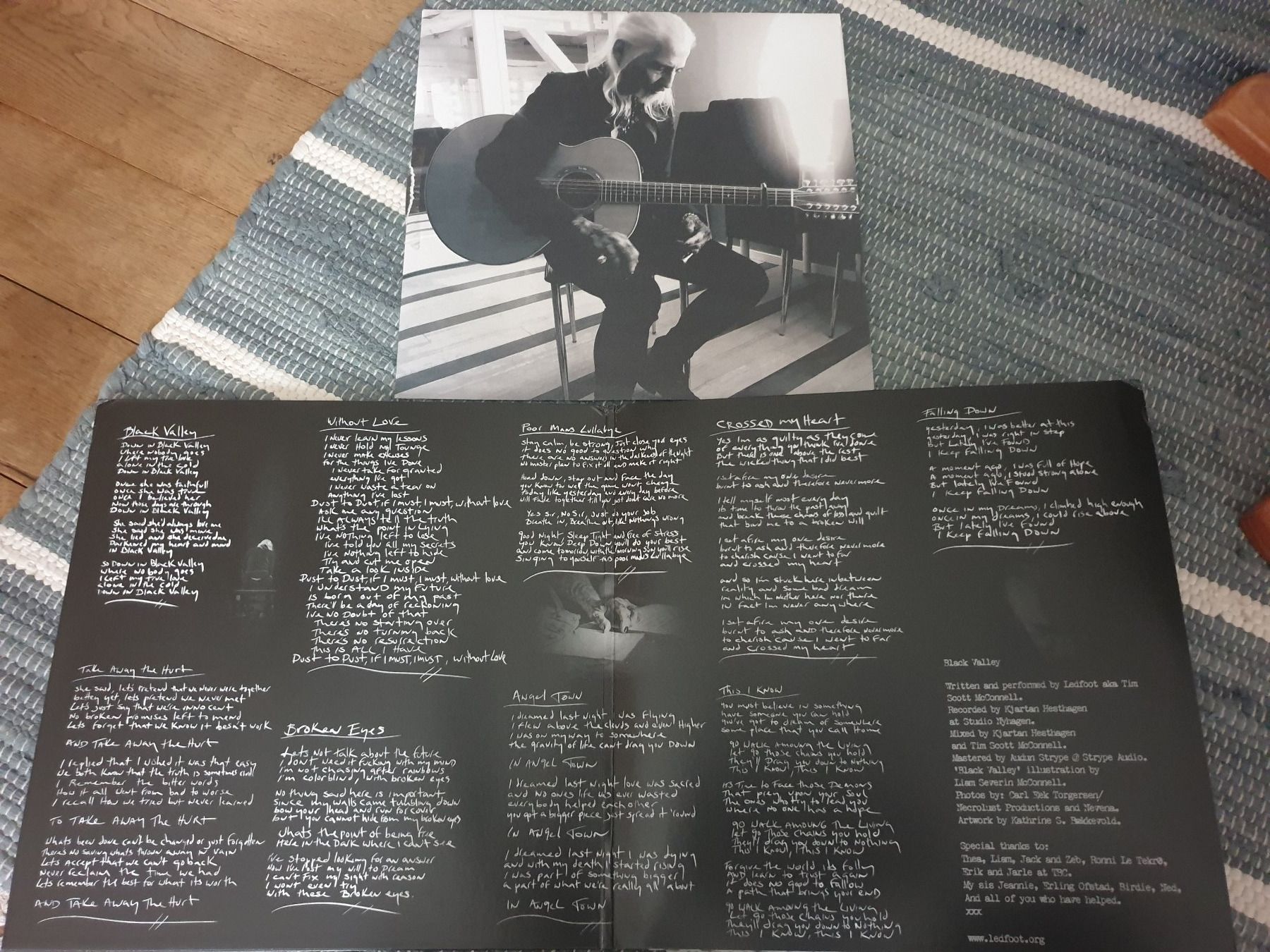 Schallplatten: Ledfoot – Black Valley – Gebraucht aus zürich von ultraviolet 1