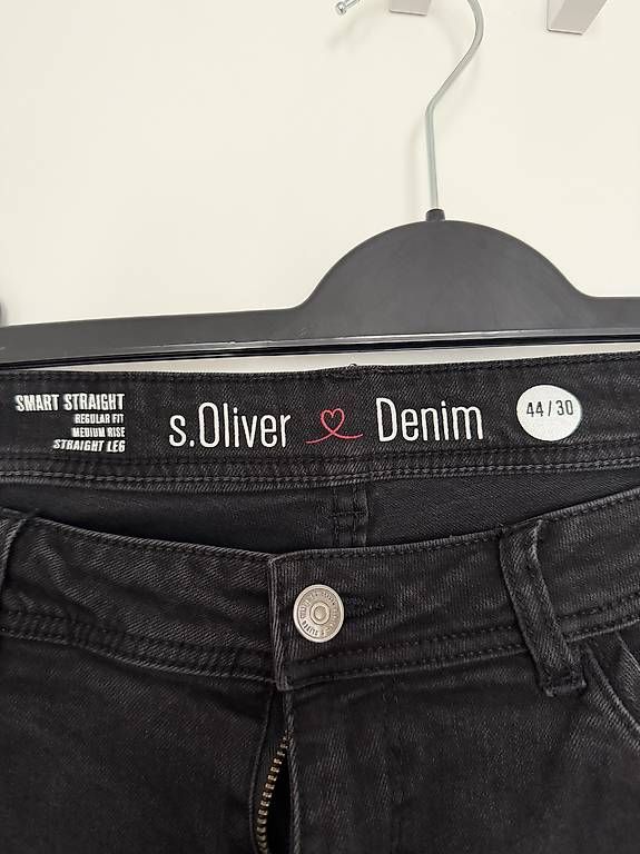 Jeans: S. Oliver Jeans schwarz – Usato da Wil SG venduto da ell_zj57 2