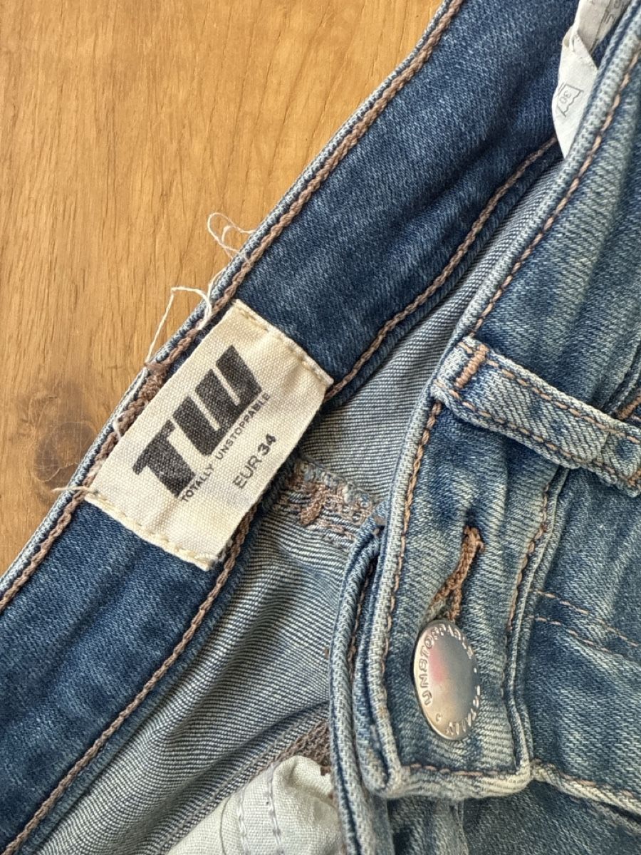 Jeans: Jeans von TU Gr.34 – Usato da Gelterkinden venduto da teddywidder 1