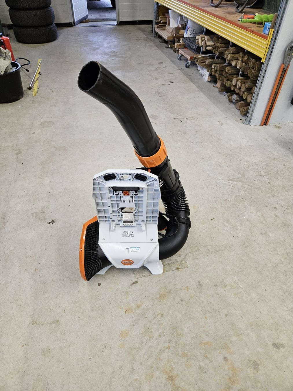 Stihl Soffiatori & Aspiratori per foglie: Stihl BGA 300.0 - neuwertig – Usato da Bichelsee venduto da Surli1 4