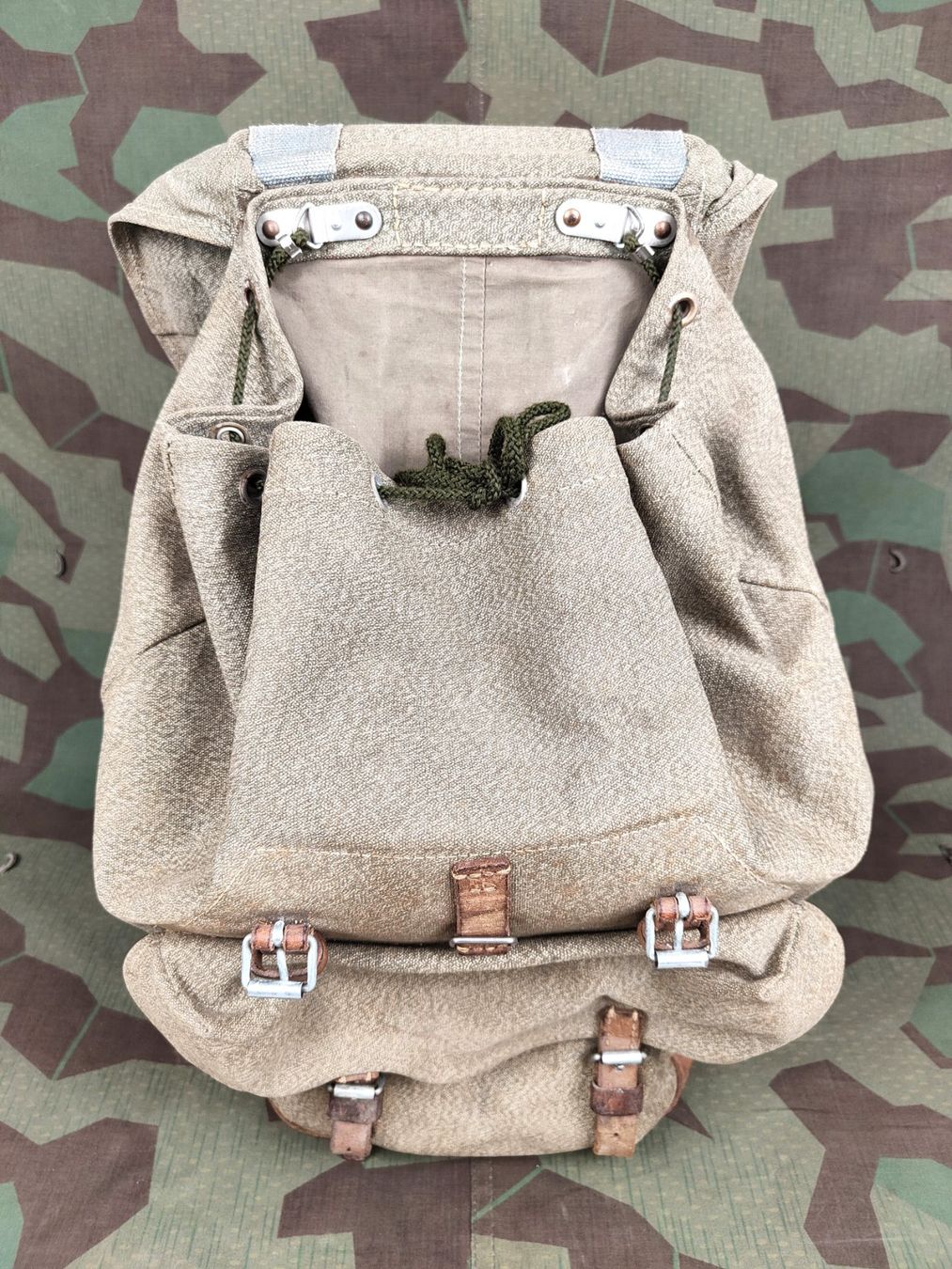 Schweizer Armee Uniformen: Rucksack Ord. 1958, Variante 2 – Gebraucht aus Bauma von SwissMilitaria 5