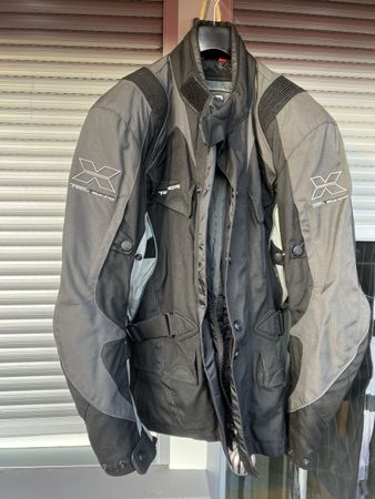IXS Motorradjacke Grösse M, wenig getragen sehr gut Zustand