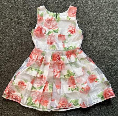 Sommerliches Kleid mit Rosenmuster, Grösse 8, Top Zustand