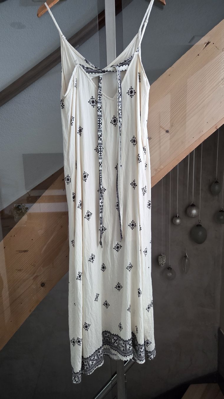 Robes: Lili & Lola  – D'occasion à Winterthur par sandi99