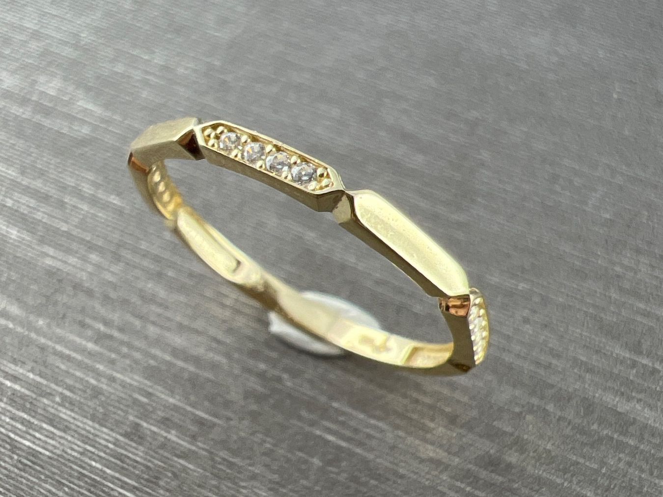 Ringe: Ring 585 Gold – Gebraucht aus Niederuzwil von leo_8857