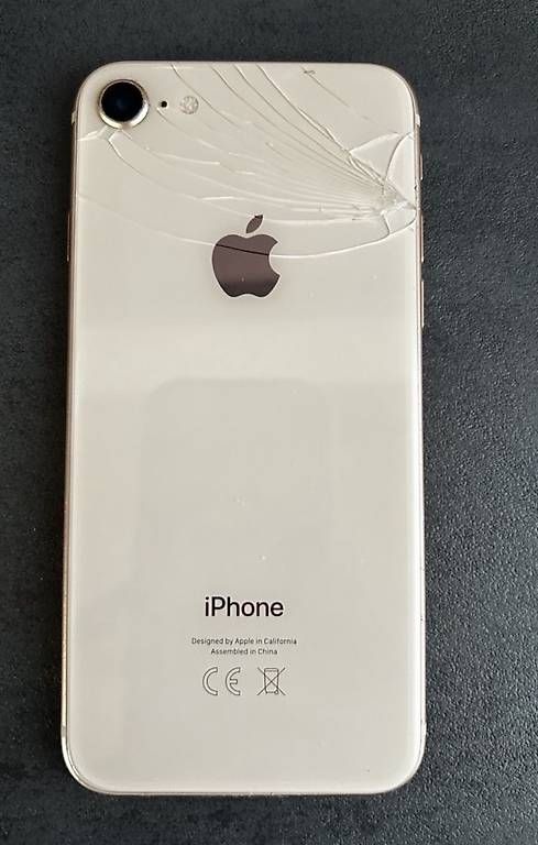 Telefoni cellulari / Smartphones: iPhone 8 64GB DANNEGGIATO – Usato da Bodio TI venduto da mel_6pmm 1